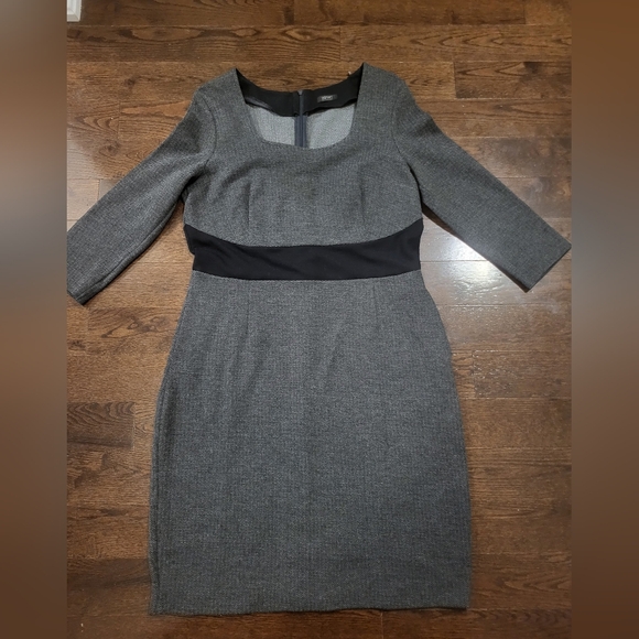 Elegant Esprit XL Bodycob Dress with 3/4 Sleeve and Pockets - Picture 13 of 13